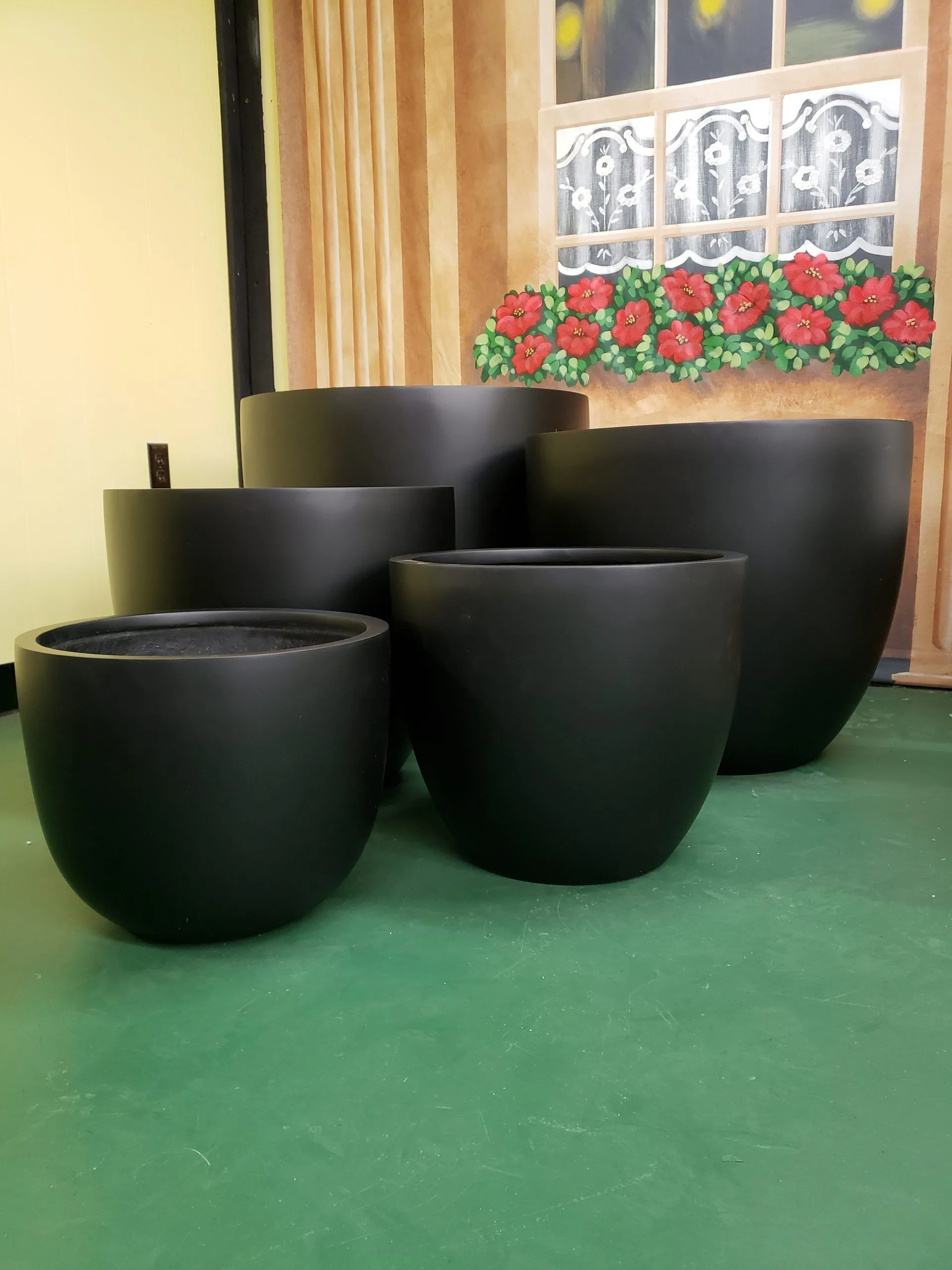 12 Inch Black Pot (matte)